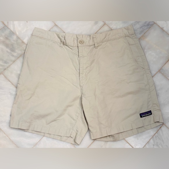 Men's Tan Patagonia Shorts. Size 34 in mint condition - Picture 1 of 5